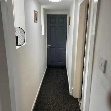 Luxury * Leeds (West Yorkshire)